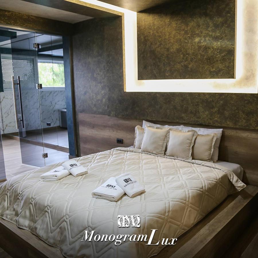Monogramlux Hotel Indija Exterior photo